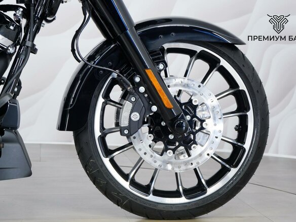 2024 Harley-Davidson Road Glide 3, чёрный, 4399000 рублей - вид 10