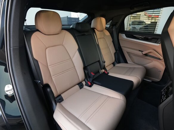 2025 Porsche Cayenne E-Hybrid Coupé III Рестайлинг, чёрный - вид 16