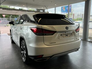 2021 Lexus RX 300 IV Рестайлинг, белый, 4180000 рублей, вид 4