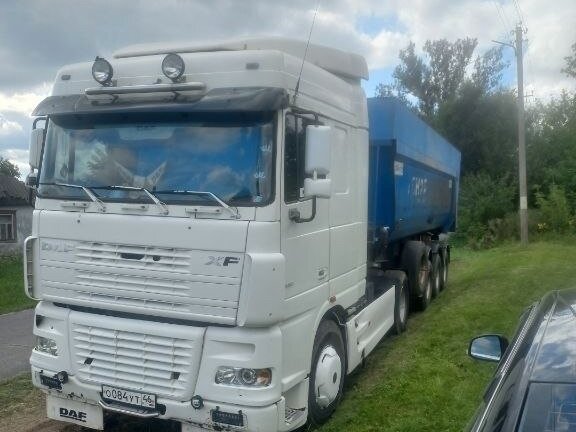 2004 DAF 95XF, белый, 2700000 рублей - вид 1