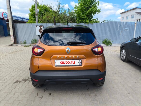 2019 Renault Captur I Рестайлинг, коричневый, 1650000 рублей - вид 4
