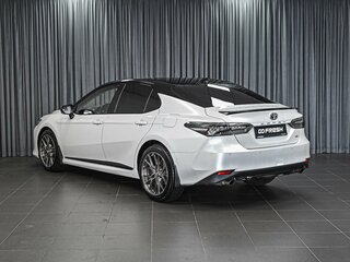 2022 Toyota Camry VIII (XV70) Рестайлинг, белый, 3244000 рублей, вид 2