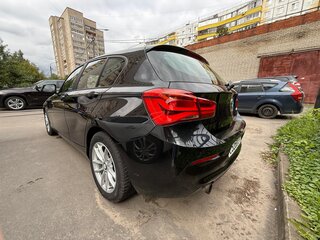 2017 BMW 1 серии 118i II (F20/F21) Рестайлинг, чёрный, 1250000 рублей, вид 4