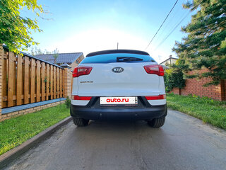 2011 Kia Sportage III, белый, 1075000 рублей, вид 4