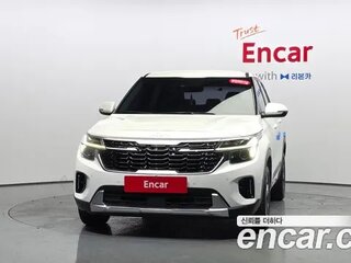 2022 Kia Seltos I Рестайлинг, белый, 2345000 рублей, вид 3