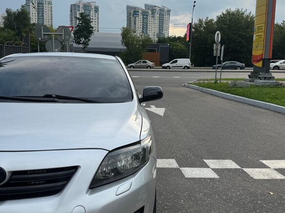 2006 Toyota Corolla X (E140, E150), серебристый, 666666 рублей - вид 1