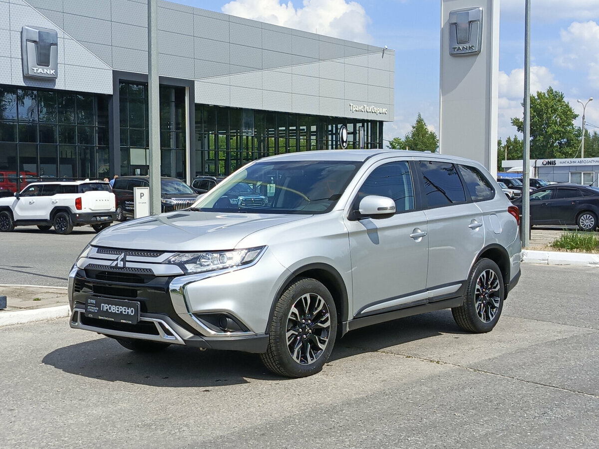 Открыть фотографии: Mitsubishi Outlander III Рестайлинг 3