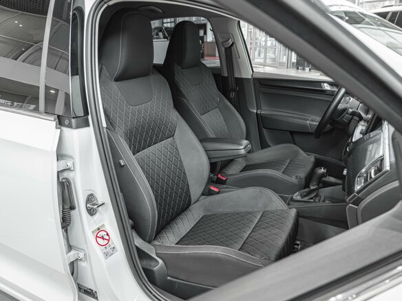 2021 Skoda Rapid II, белый, 1810000 рублей - вид 12