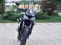 2021 Triumph Street Triple, чёрный, 940000 рублей - вид 2