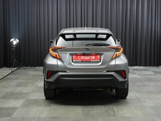 2019 Toyota C-HR I, серый, 1997000 рублей, вид 5