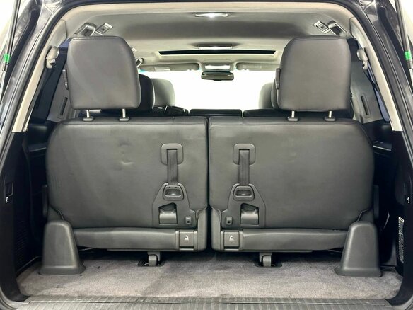 2010 Toyota Land Cruiser 200 Series, серый, 2361000 рублей - вид 14