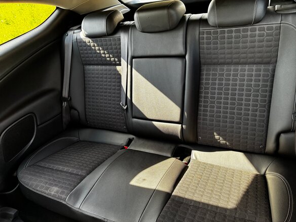 2014 Opel Astra GTC J Рестайлинг, красный, 990000 рублей - вид 17