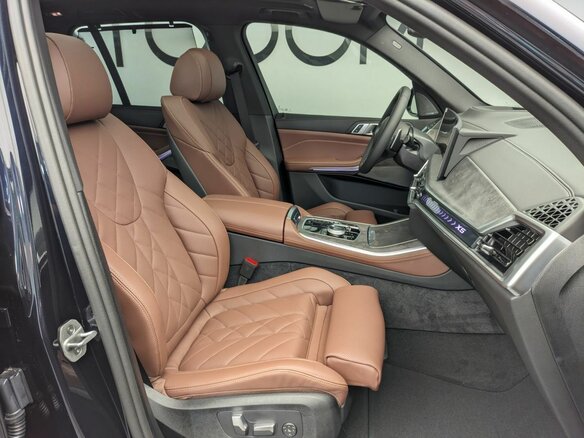 2025 BMW X5 40i IV (G05/G18) Рестайлинг, чёрный, 14450000 рублей - вид 11