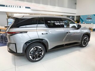 2026 Toyota bZ3X 58.3 kWh, серый, 2650000 рублей, вид 4