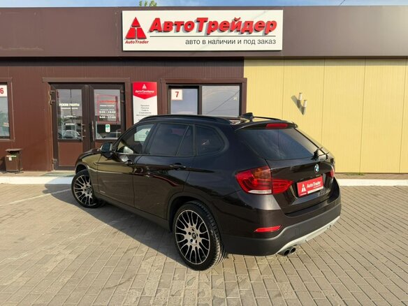 2014 BMW X1 20i I (E84) Рестайлинг, коричневый, 1480000 рублей - вид 5