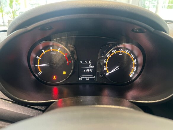 2026 Lada (ВАЗ) Granta I Рестайлинг, серый, 1115100 рублей - вид 11