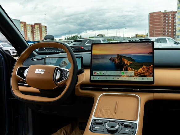 2026 Geely EX5 Гибрид EM-R, синий, 3829990 рублей - вид 10