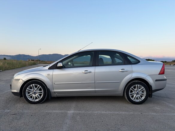 2008 Ford Focus II, серебристый, 360000 рублей - вид 9