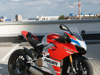 2019 Ducati Panigale V4, красный, 1818300 рублей, вид 3