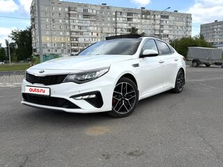 2019 Kia Optima IV Рестайлинг, белый, 2100000 рублей, вид 1