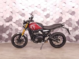 2024 Triumph Speed 400, красный, 577000 рублей, вид 4