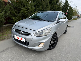 2013 Hyundai Solaris I, серебристый, 660000 рублей, вид 3