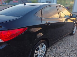2012 Hyundai Solaris I, чёрный, 540000 рублей, вид 4