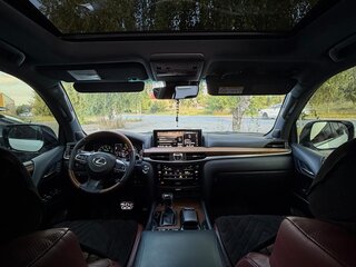 2015 Lexus LX 570 III Рестайлинг 2, белый, 7500000 рублей, вид 2