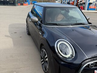 2021 Mini Hatch Cooper III (F55/F56) Рестайлинг 2, синий, 3050000 рублей, вид 4
