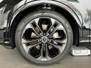 2025 Audi Q7 50 TDI II (4M) Рестайлинг 2, чёрный, 13490000 рублей, вид 3