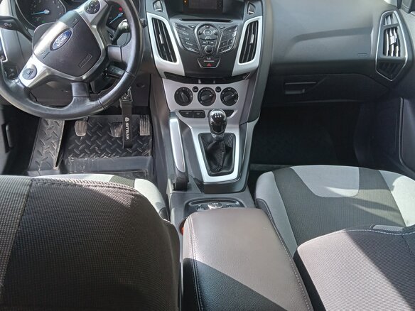 2012 Ford Focus III, серебристый, 560000 рублей - вид 9