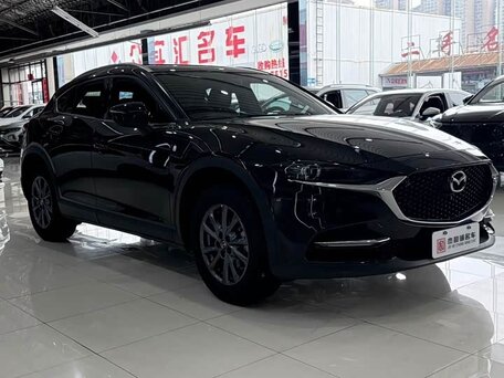 2023 Mazda CX-4 I Рестайлинг, чёрный, 1740000 рублей, вид 3