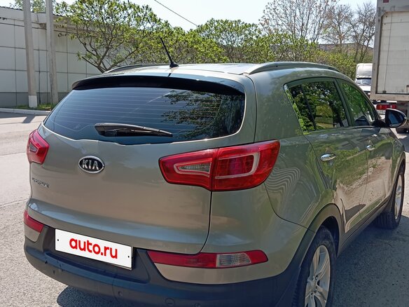 2010 Kia Sportage III, серебристый, 1500000 рублей - вид 3