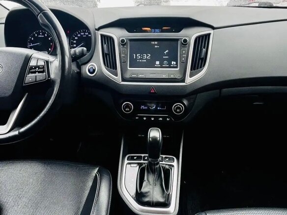 2017 Hyundai Creta I, белый, 1880000 рублей - вид 1