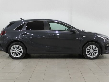 2018 Kia Ceed II Рестайлинг, серый, 1770000 рублей, вид 5
