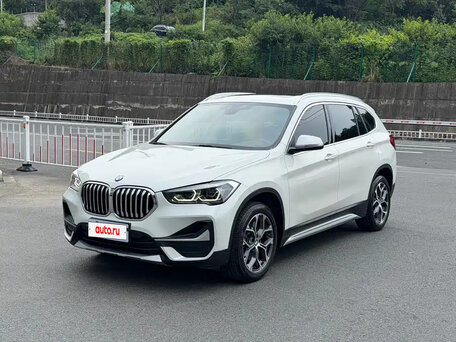 2022 BMW X1 Long 20Li sDrive II (F48) Рестайлинг, белый, 1880000 рублей, вид 1