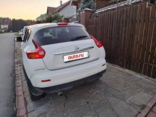 2013 Nissan Juke I, белый, 1050000 рублей, вид 2
