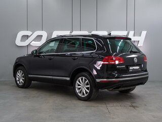2016 Volkswagen Touareg II Рестайлинг, чёрный, 3339000 рублей, вид 2