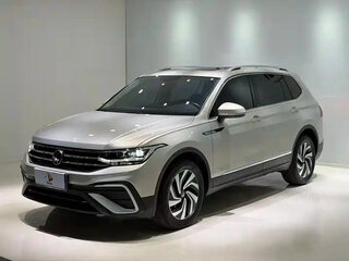 2023 Volkswagen Tiguan II Рестайлинг, серебристый, 2900088 рублей, вид 1