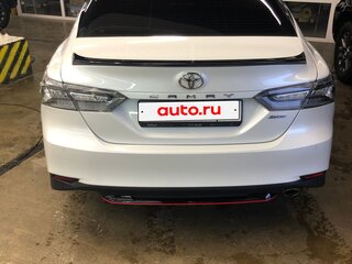 2021 Toyota Camry VIII (XV70), белый, 3400000 рублей, вид 4