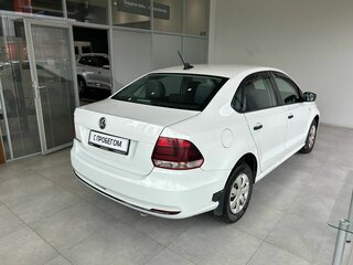 2018 Volkswagen Polo V Рестайлинг, белый, 749000 рублей, вид 5