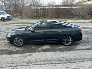 2020 Kia K5 III, чёрный, 2480000 рублей, вид 4