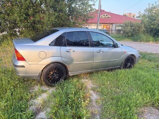 2004 Ford Focus I Рестайлинг, серебристый, 211900 рублей, вид 4