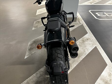 2021 Harley-Davidson Fat Bob, чёрный, 1900000 рублей, вид 3