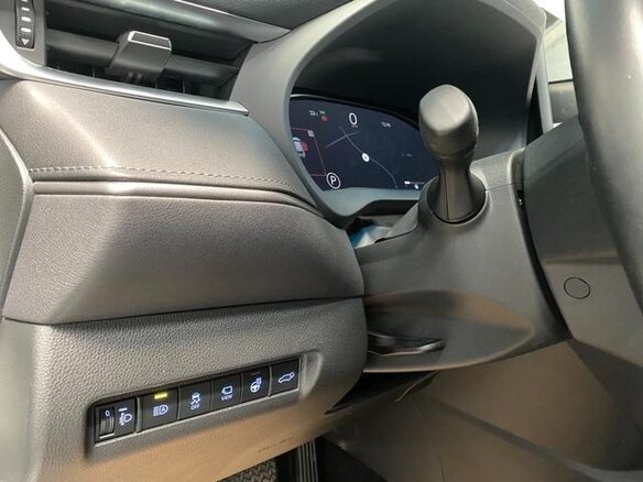 2024 Toyota Venza II, белый, 4474000 рублей - вид 15
