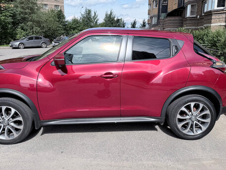 2017 Nissan Juke I Рестайлинг, красный, 1100000 рублей, вид 3