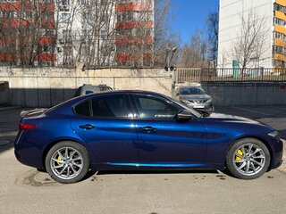 2017 Alfa Romeo Giulia II (952), синий, 2500000 рублей, вид 4