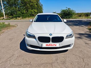 2013 BMW 5 серии 528i xDrive VI (F10/F11/F07), белый, 1900000 рублей, вид 1