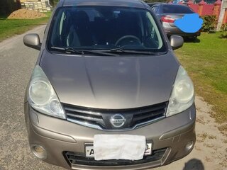 2013 Nissan Note I Рестайлинг, бежевый, 750000 рублей, вид 1