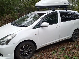 2004 Toyota Wish I, белый, 850000 рублей, вид 3